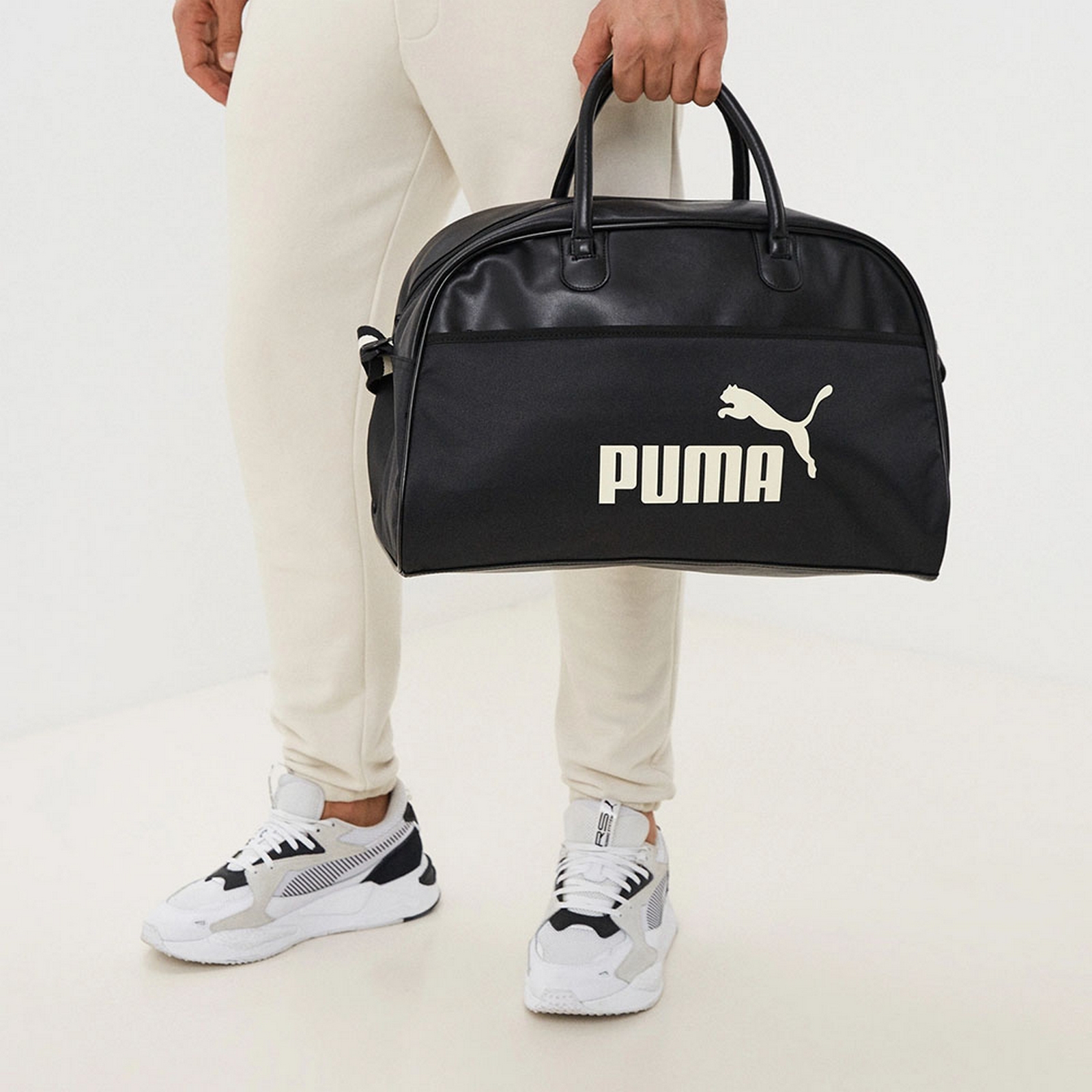 Сумка с плечевым ремнем Campus Grip Bag, полиуретан, полиэстер Puma 07882301 черный 1600_1600