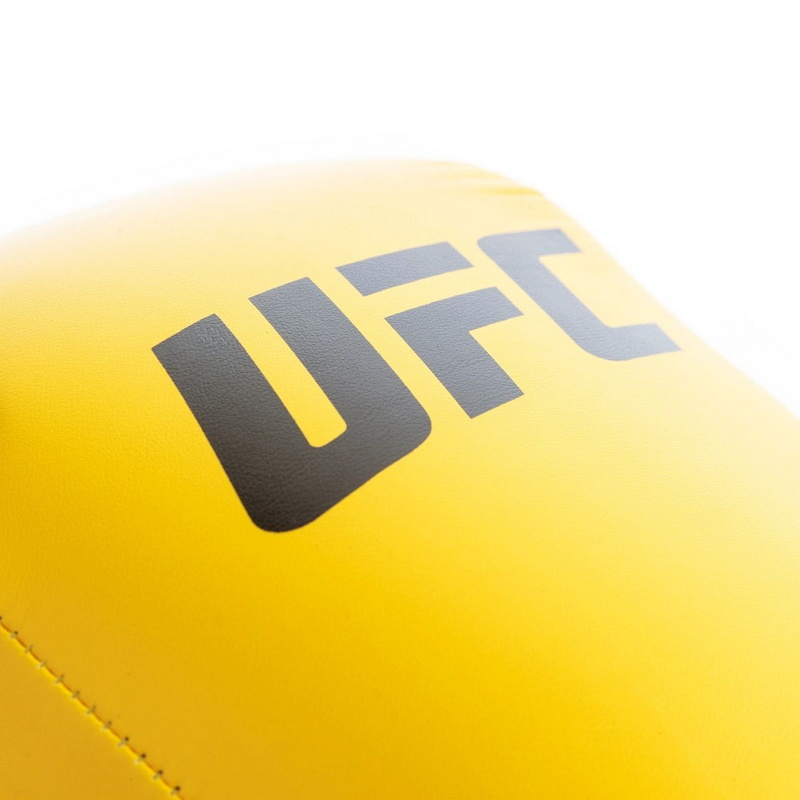 Боксерские перчатки UFC тренировочные для спаринга 16 унций UHK-75041 800_800